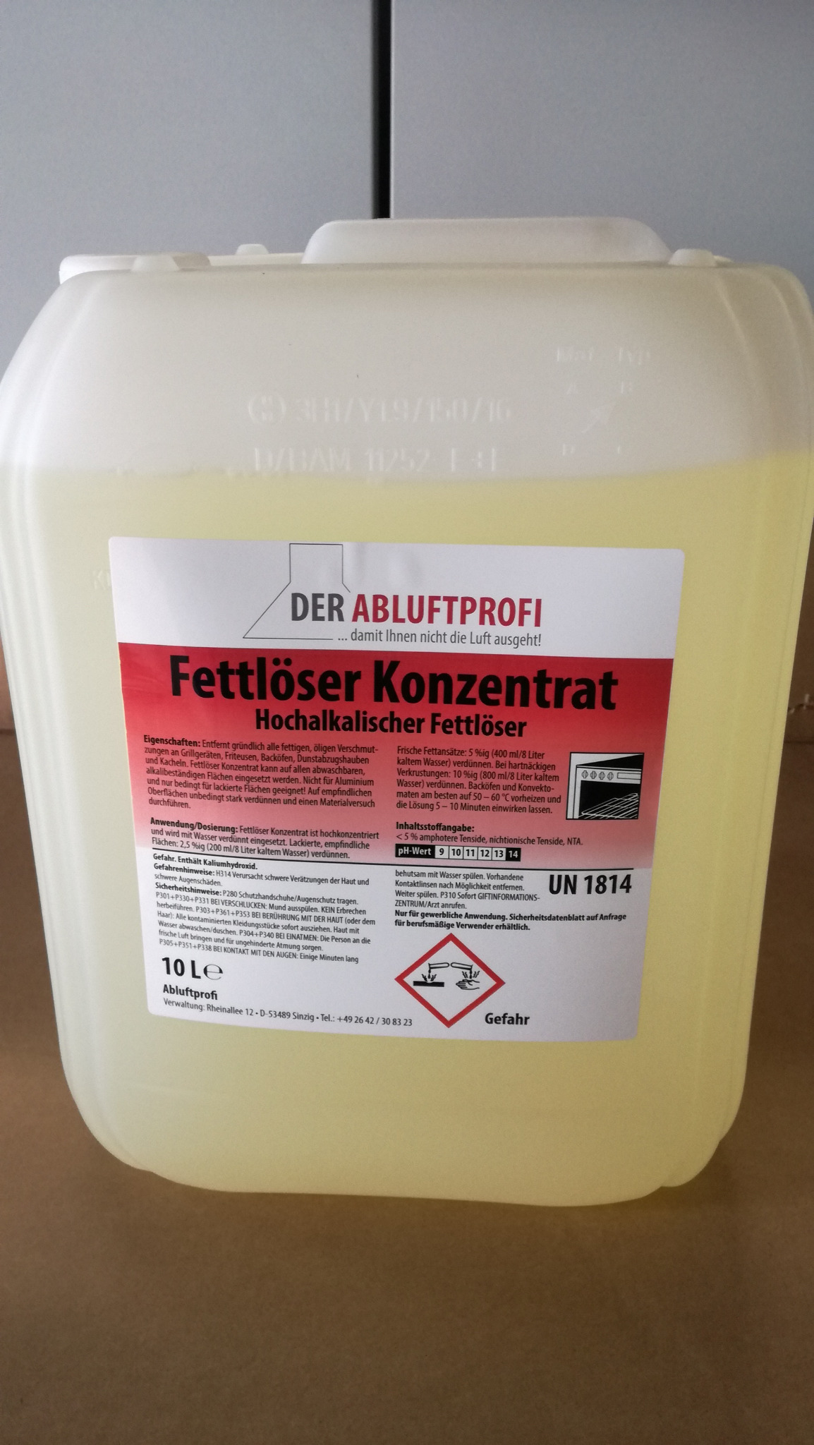 Abluftprofi Fettlöser Konzentrat im 10-Liter-Kanister